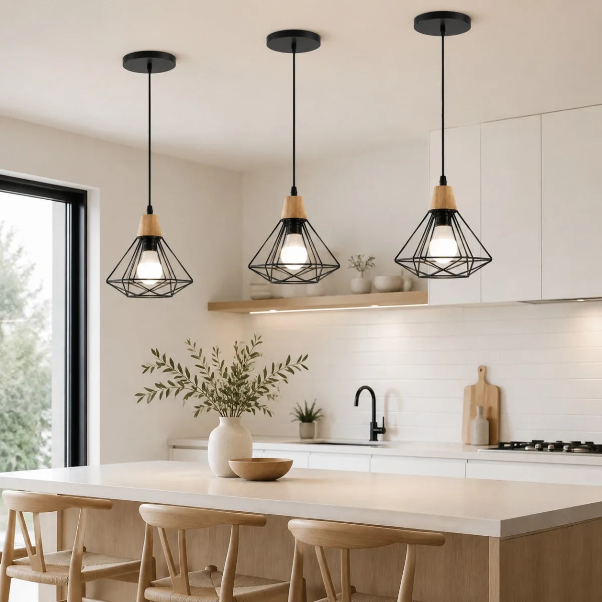 Käfig-Pendelleuchte aus Holz und Eisen im Industrial-Stil für Esstisch und Gastronomie – Produktansicht 3