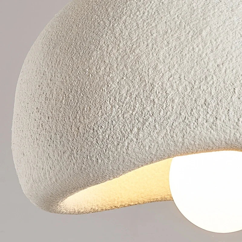Pendelleuchte aus Kunstharz im Wabi-Sabi-Stil für Wohnzimmer und Flur – Produktansicht 4