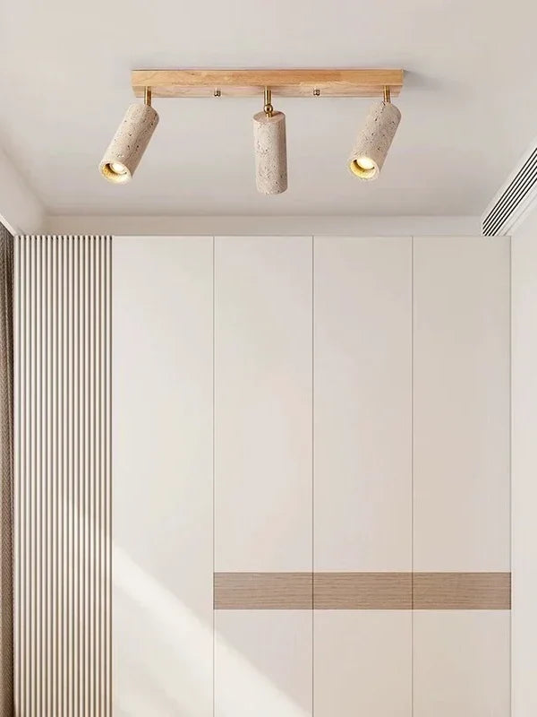 Deckenleuchte aus Holz im schlicht-modernen Stil, Raumansicht