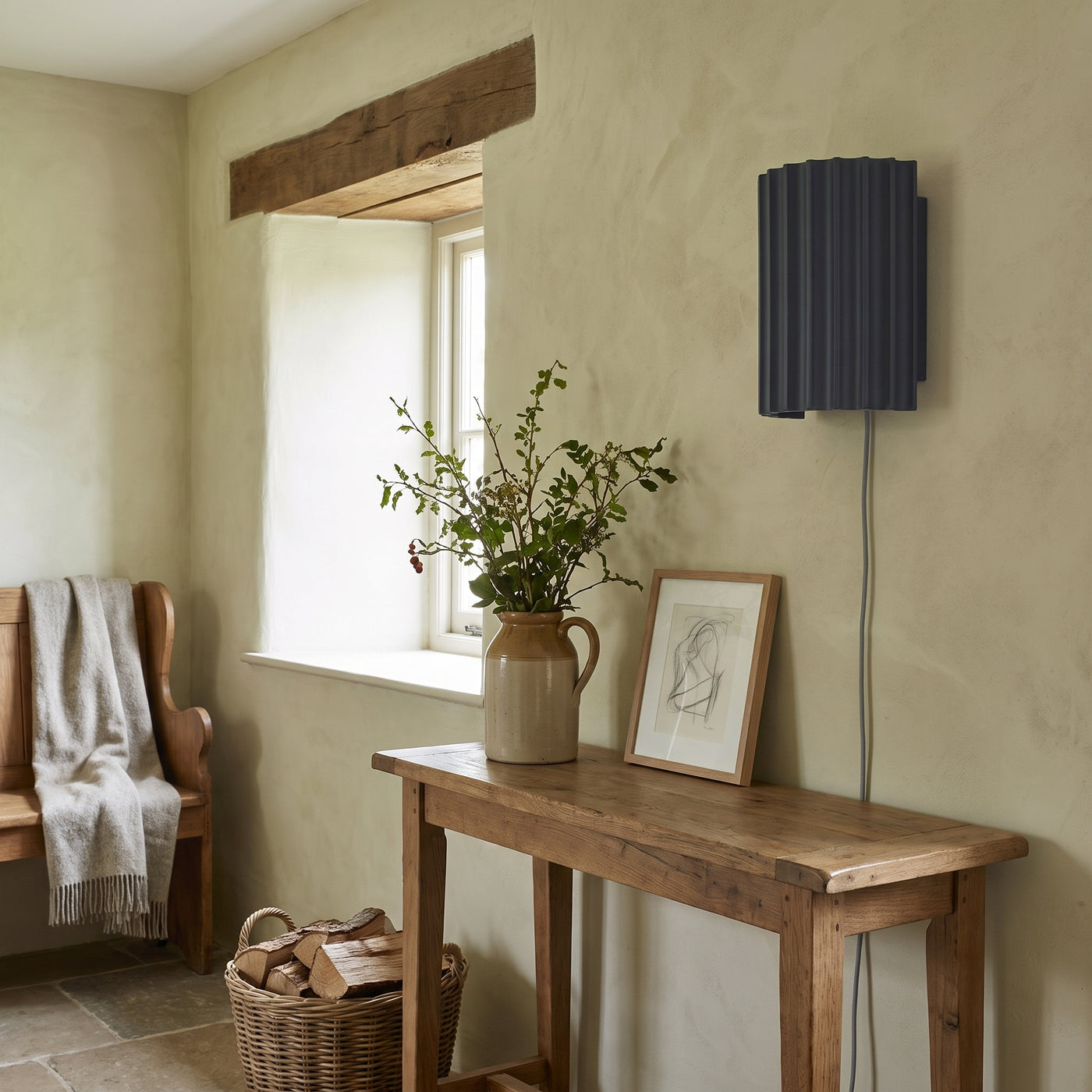 Nordic Modern Resin Wall Lamp Indoor Wall Lighting in einem hellen Wohnraum