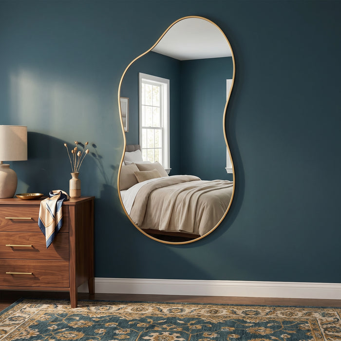 Wall Mirror Bathroom Mirror Decorative mirror Asymmetric in einem hellen Wohnraum