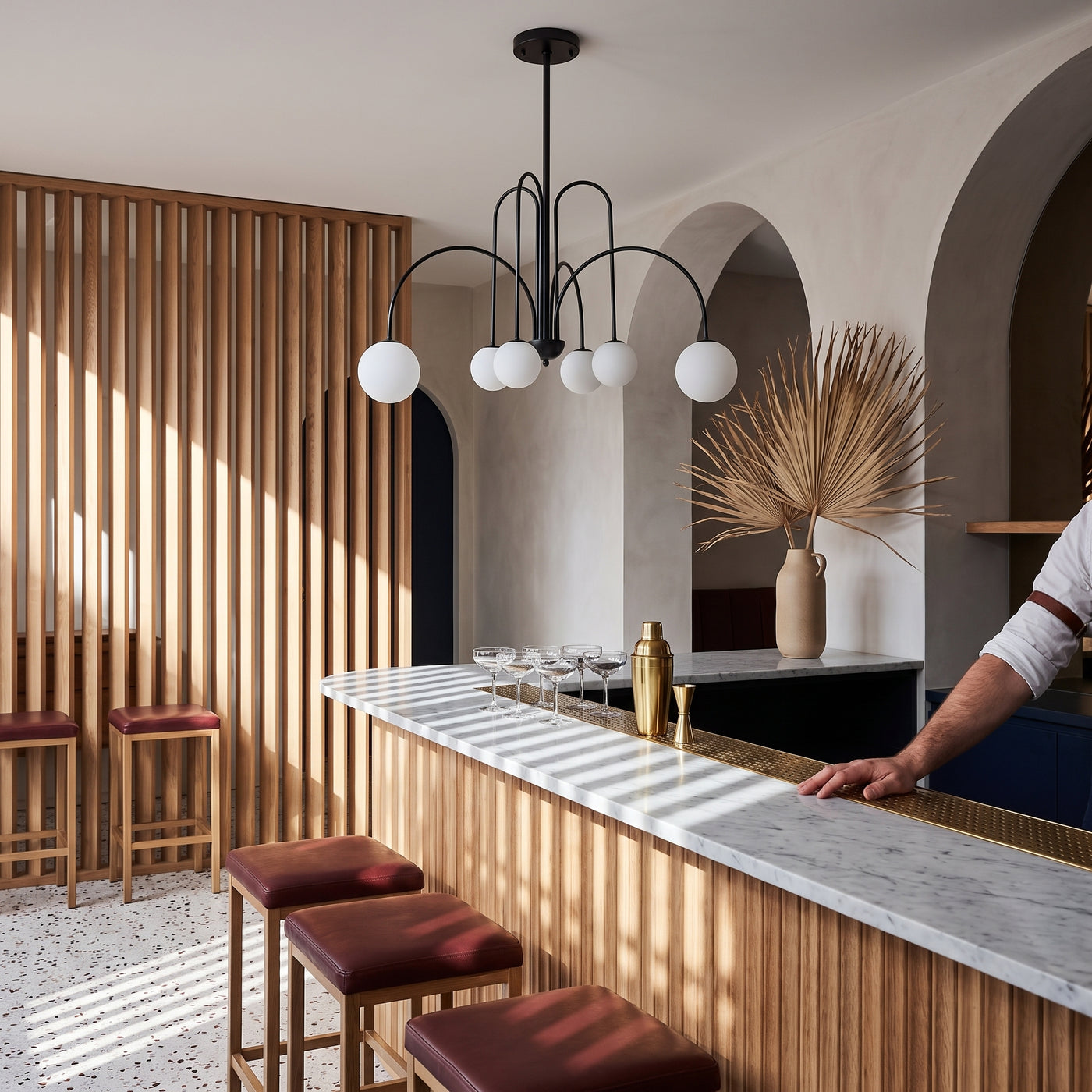 Nordic Minimalist Pendant Light for Living Room in einem hellen Wohnraum