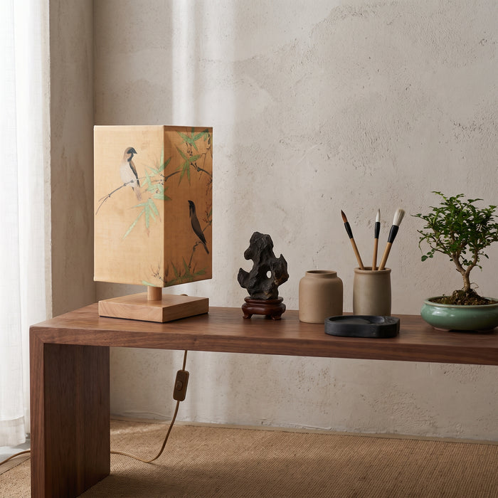 Vintage Chinese Style Wooden Table Lamp Retro Landscape in einem hellen Wohnraum