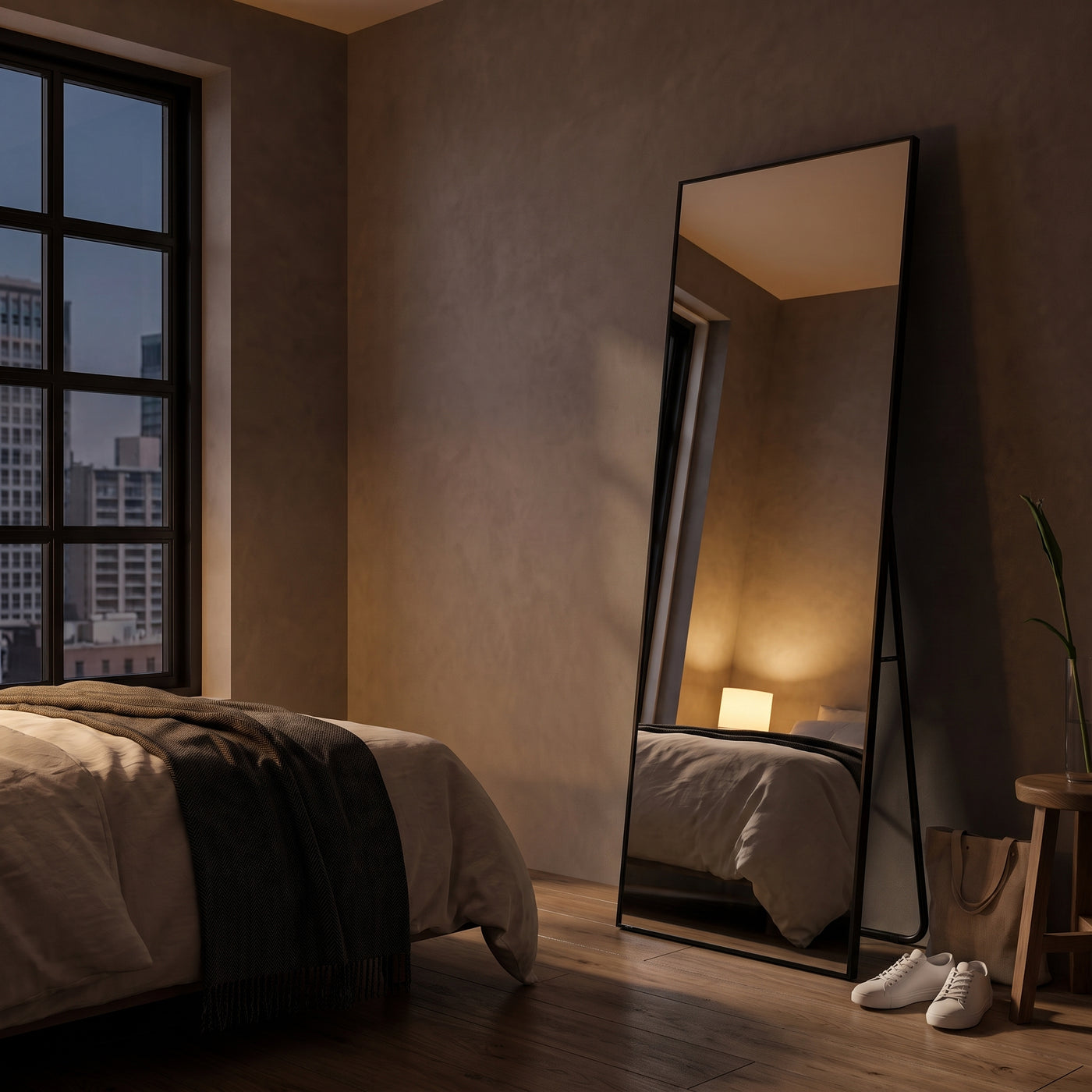 CASSILANDO Full Length Mirror 65" * 24 ", Floor Standing im Abendlicht